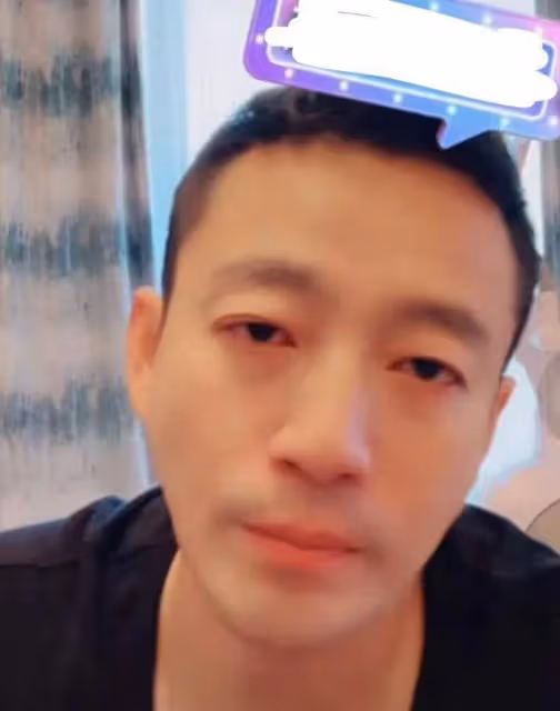 感染新冠後5位明星的狀態：汪小菲有氣無力，李亞鵬被老婆猛灌水