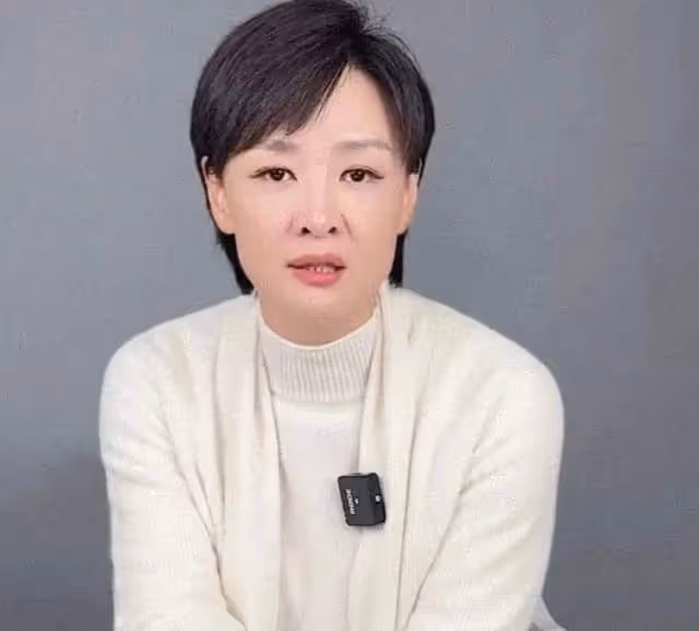 感染新冠後5位明星的狀態：汪小菲有氣無力，李亞鵬被老婆猛灌水