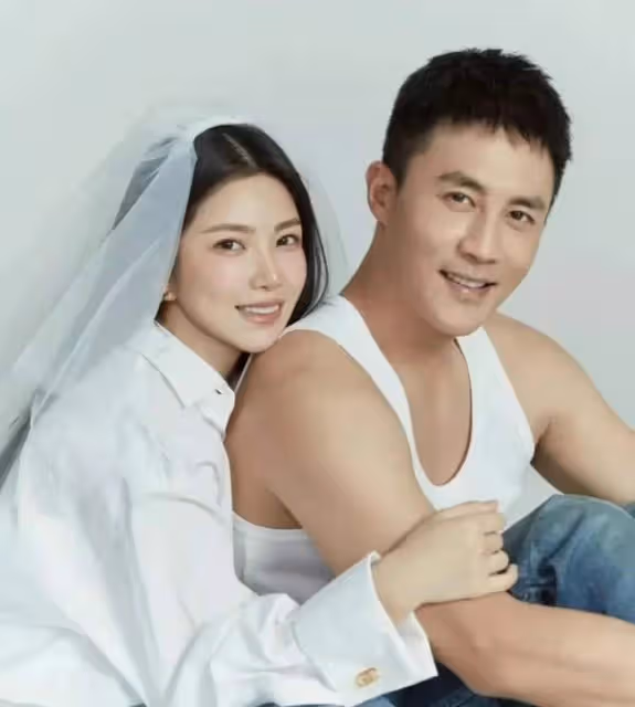 感染新冠後5位明星的狀態：汪小菲有氣無力，李亞鵬被老婆猛灌水