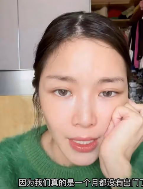 感染新冠後5位明星的狀態：汪小菲有氣無力，李亞鵬被老婆猛灌水
