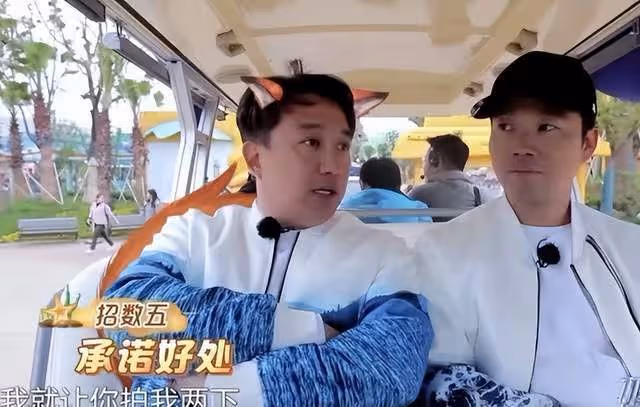 結巴台詞臉譜化演技，一演《縣委大院》，黃磊的拙就藏不住了？