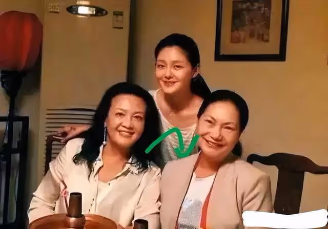 S媽欺軟怕硬「雙面人」性格，在面對張蘭和小S婆婆時，態度大不同