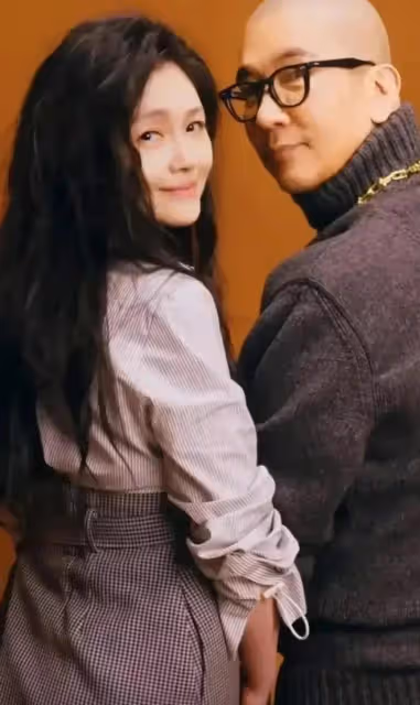 大s出軌的瓜很離譜，神秘人稱曾撞見她約會，說光頭在韓國有家室