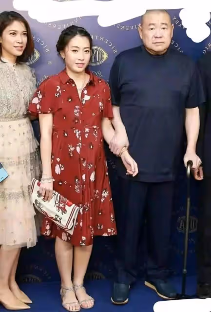隱忍11年換百億資產，撕渣男老公奪SK集團，前總統之女盧素英夠狠