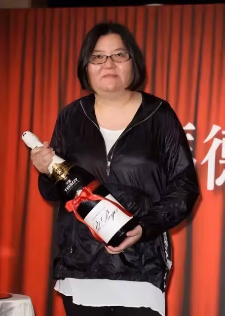 邱黎寬：她是娛樂圈的「女流氓」，曾三救林志玲，養大陳寶蓮遺孤