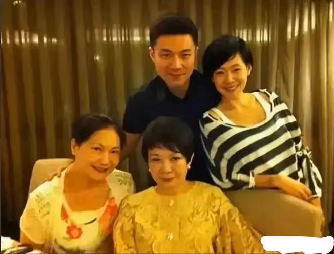 又是連襟，許雅鈞私生子的媽被扒，與汪小菲女友張穎穎是閨蜜？