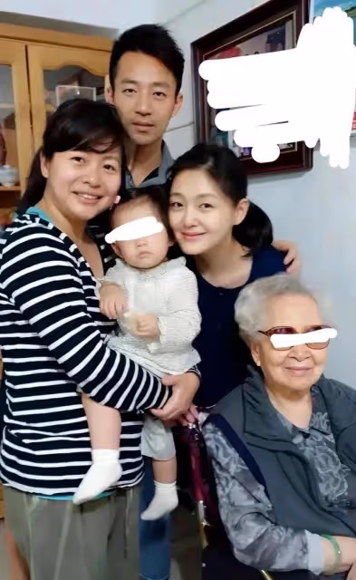 讓大S認道上大哥做乾爹，與張蘭互撕，體面的S媽黃春梅不體面人生
