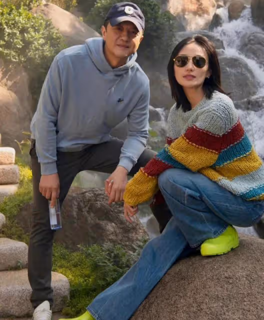 李亞鵬拍攝大雪節氣視頻，小女兒罕見出鏡，網友們卻在關心李嫣