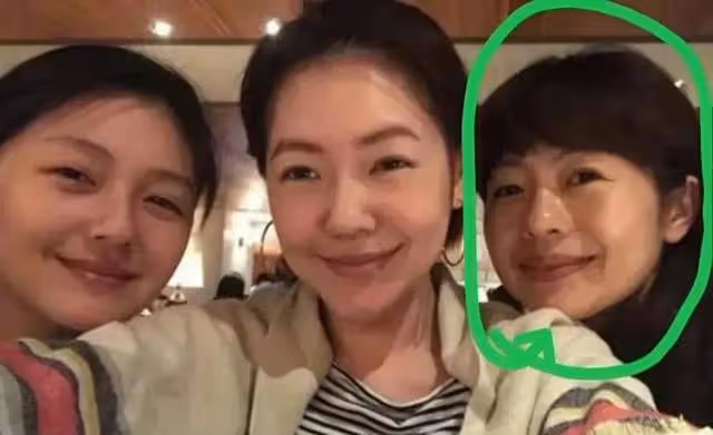 大小S公開給台獨藝人送花籃，一家人顯露真面目，這下徹底不裝了