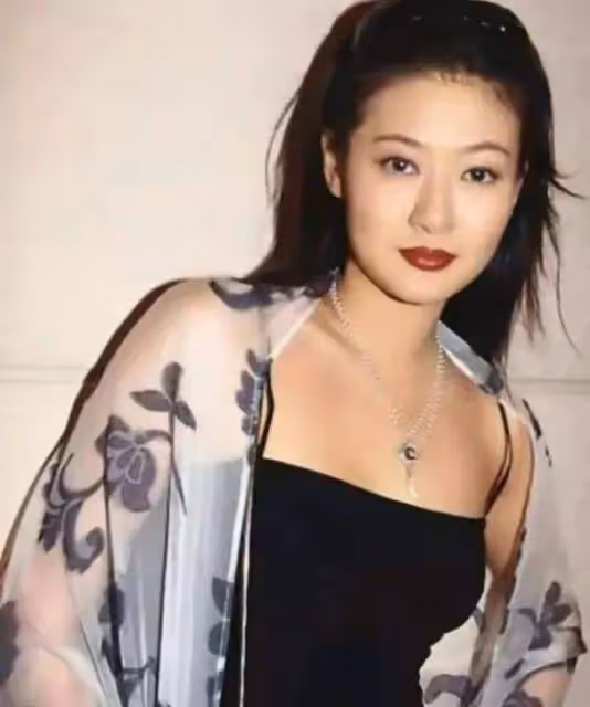 痴戀s媽黃春梅背後的男人，拍風月片的陳寶蓮，29歲跳樓至死不渝