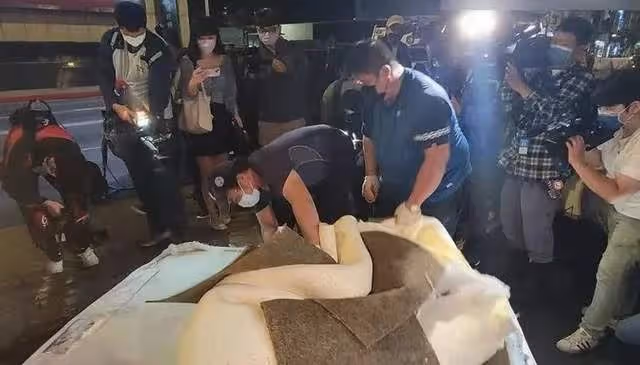 張蘭S媽隔空對罵，S媽被爆曾坐檯，大S曬帳單汪小菲霸氣回應