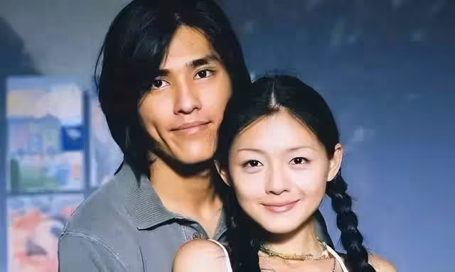 藍正龍一家四口很溫馨，周渝民夫妻合照超甜蜜，沒娶大S都很幸福
