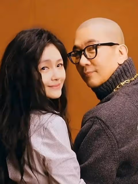 具俊曄買房子是假的，大S一家戲精附體是真，張蘭直播懟S媽是舞女