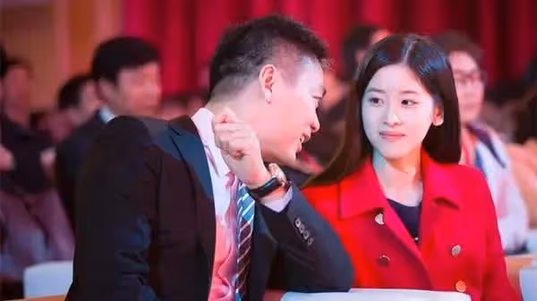起底劉強東明州案背後女主角劉婧堯：父母身家千萬，如今眾叛親離