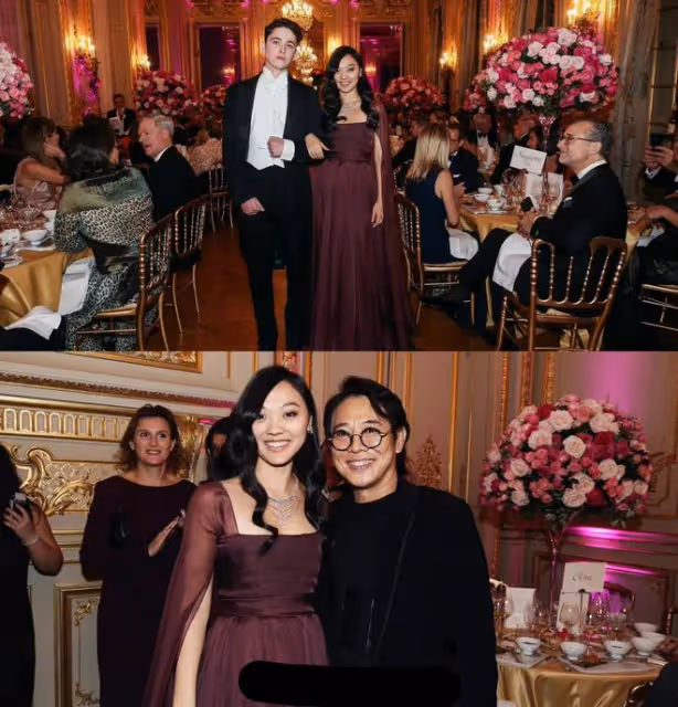 劉秀盈曬父親劉鑾雄送的花，被網友嘲笑：他送你妹妹的是10億豪宅