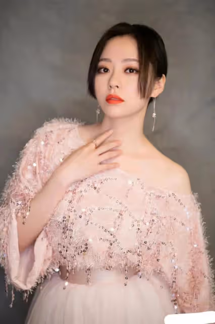 又有4位明星確診新冠，有人發言不當主動道歉，有人被罵蹭熱度
