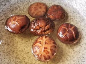筍乾香菇燒肉