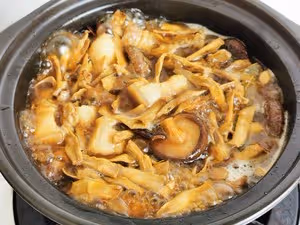 筍乾香菇燒肉