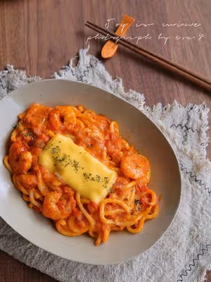 奶油咖喱烏冬面🍜掛滿料的麵條子‼️超好吃❤️
