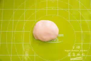 萌化了！新手也能做的豬豬雪媚娘