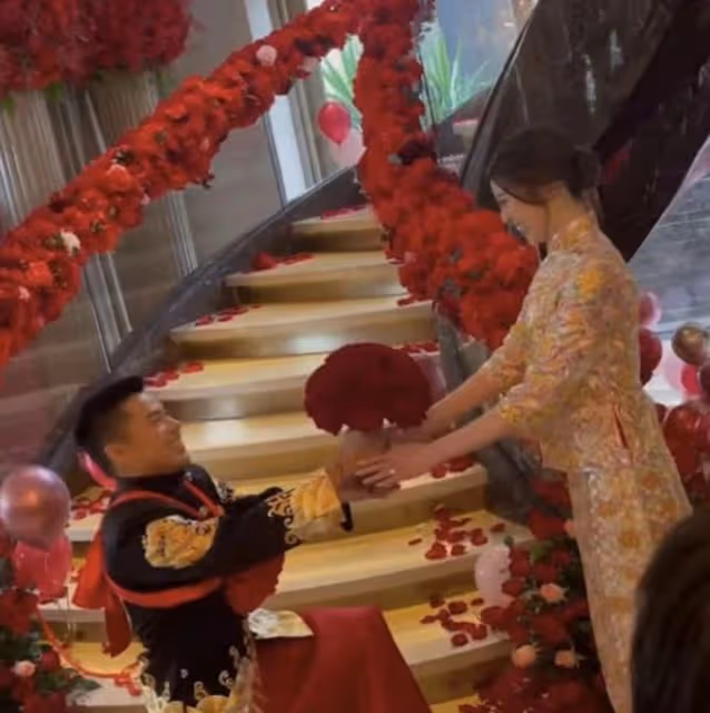 豪門聯姻！「燈芯絨大王」千金舉辦婚禮，何猷亨現場脫腋毛太搶鏡