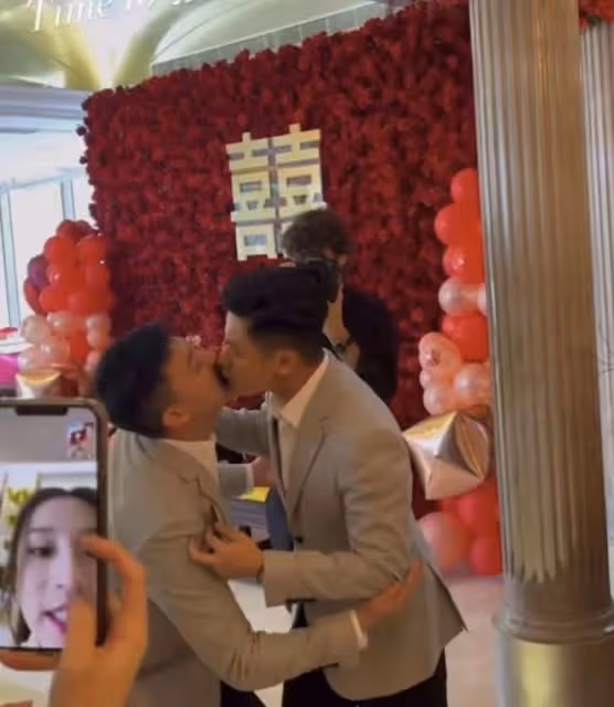 豪門聯姻！「燈芯絨大王」千金舉辦婚禮，何猷亨現場脫腋毛太搶鏡