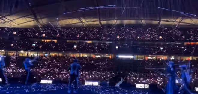 周杰倫新加坡演唱會：開場氛圍超級好，孫燕姿和林俊傑送禮物