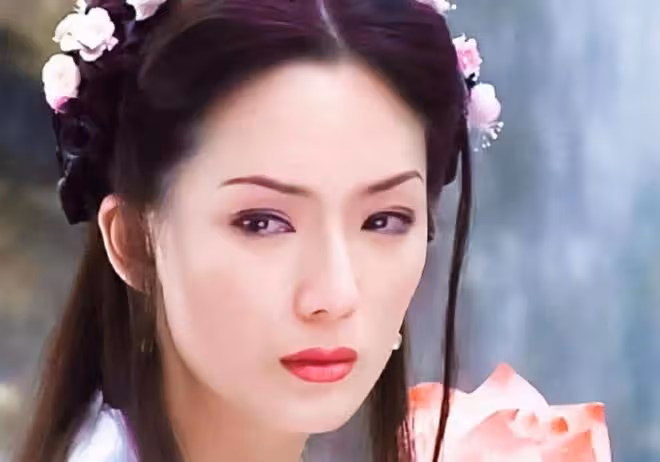 47歲「何仙姑」鄭秀珍近照曝光，離婚多年帶兒子一起幸福生活