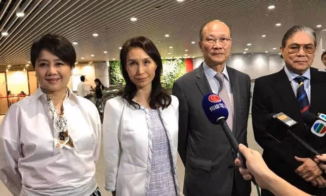 恭喜四太梁安琪，與二房何超鳳強強聯手，正式掌權何氏家族事業