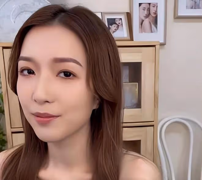 郭嘉文變得很節儉，一件衣服穿3年都沒有捨得換掉