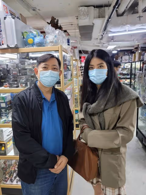 陳慧琳穿紅裙迎接聖誕節，50歲的個人狀態不輸李嘉欣