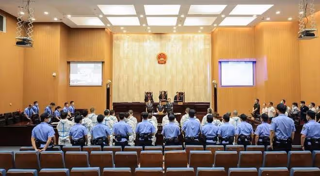 陳榮煉否認罪行，否認7億索賠與指控，和洗米華一樣面臨複審
