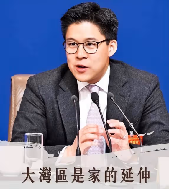 恭喜！霍啟剛霍啟山兄弟同台，霍家的事業再上新台階