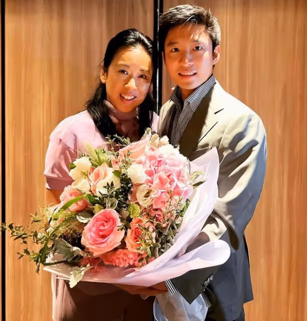 恭喜！霍啟剛霍啟山兄弟同台，霍家的事業再上新台階