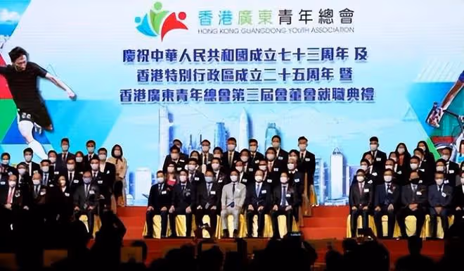 恭喜！霍啟剛霍啟山兄弟同台，霍家的事業再上新台階