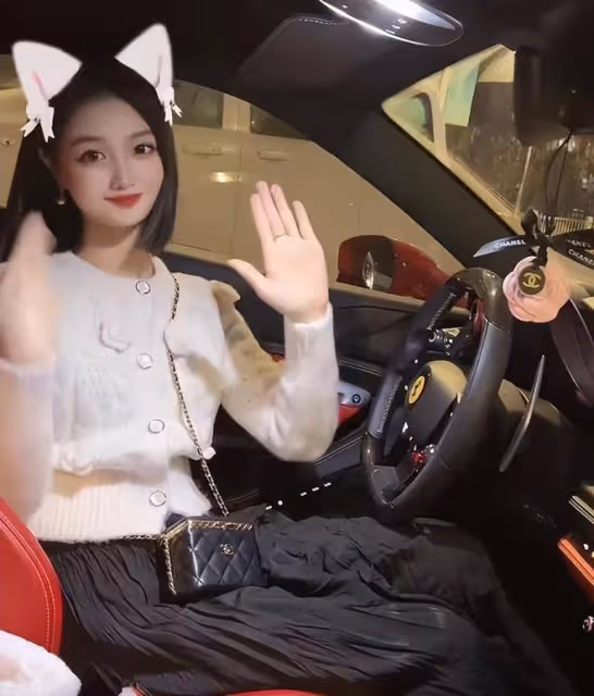 買超事件反轉！邵晴正式發文，曬百萬豪車不提張嘉倪