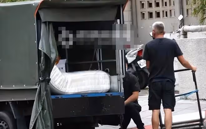 廠商確定大S歸還的是假床墊，銷毀的假床墊價值僅2萬元