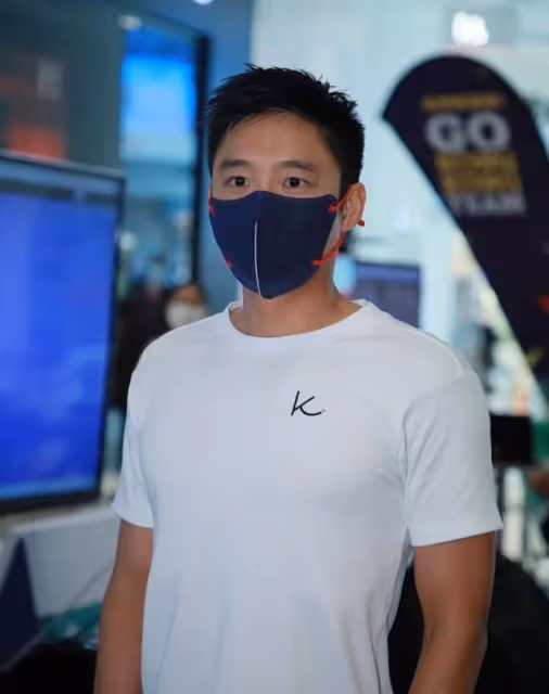 近況曝光！39歲霍啟山與富少看世界盃，仍未婚曾交往章子怡最轟動