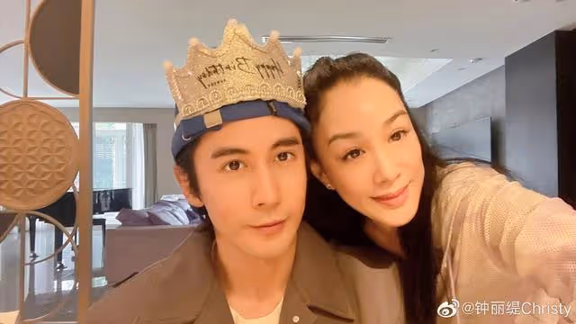 鍾麗緹大女兒曬性感！穿弔帶背心上圍豐滿，曾獲得選美亞軍