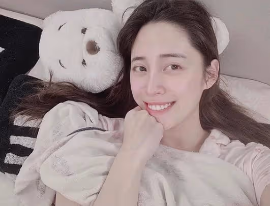21歲被當搖錢樹？歐陽娜娜傳「代替爸爸養全家」　妮妮忍1年「曝生活費來源」：想到就很開心