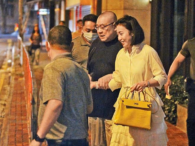 同父不同命！劉鑾雄5個孩子3個媽，現今分到的資產差距好大