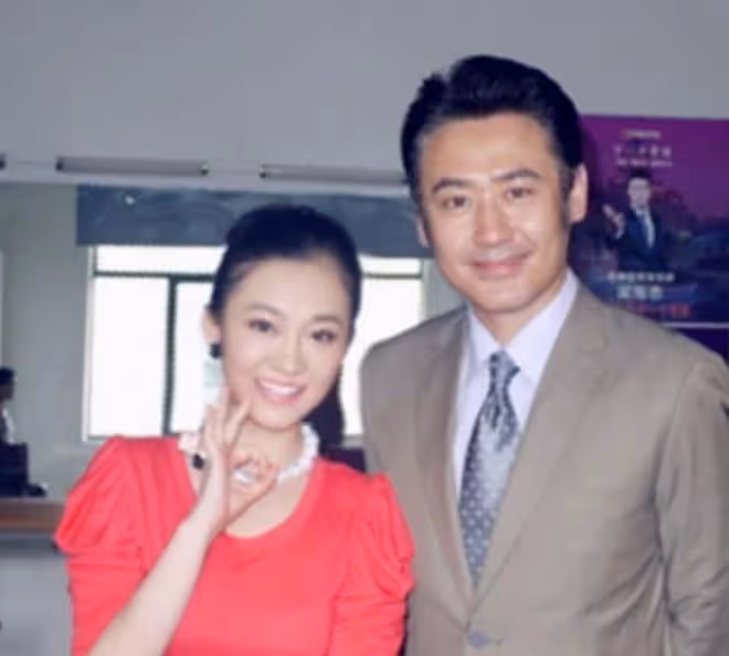 吳秀波小三陳昱霖罕曬精緻美照，自認內心強大，告別過往疑欲復出