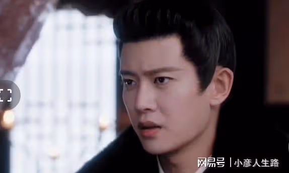 難怪武揚侯那麼眼熟，在周生如故中演反派金榮，這反差也太大了