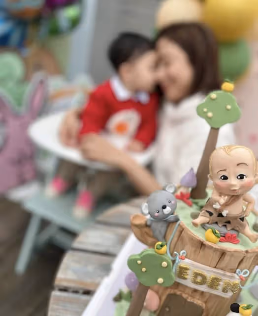 楊怡羅仲謙為1歲兒子慶生，弟弟正面照首次曝光，活潑愛笑像爸爸