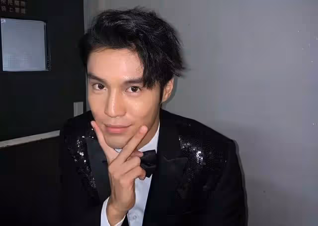 TVB知名男星爆冷入圍視帝10強！演技差獲封油王，網友：何德何能