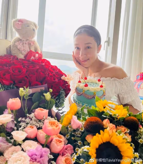 TVB視後為兒子慶祝1歲生日！小傢伙正面照罕見曝光，被指太像爸