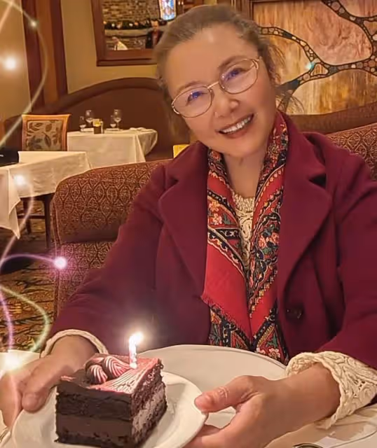 姜黎黎穿41年前舊衣慶生！68歲身材仍苗條，美國養老住別墅很愜意