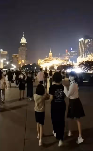 陸毅小女兒美得太驚艷！11歲生日瘦出瓜子臉，高顏值神似林允兒