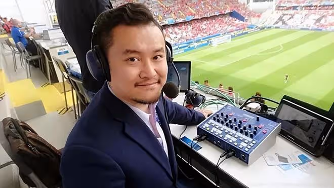 梅西奪冠，央視賀煒的解說詞破防了，「足球詩人」走紅背後二三事