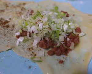 街邊小吃酥脆牛肉餅
